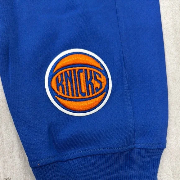 Pro Standard New York Knicks Blue Joggers - Picture 4 of 10